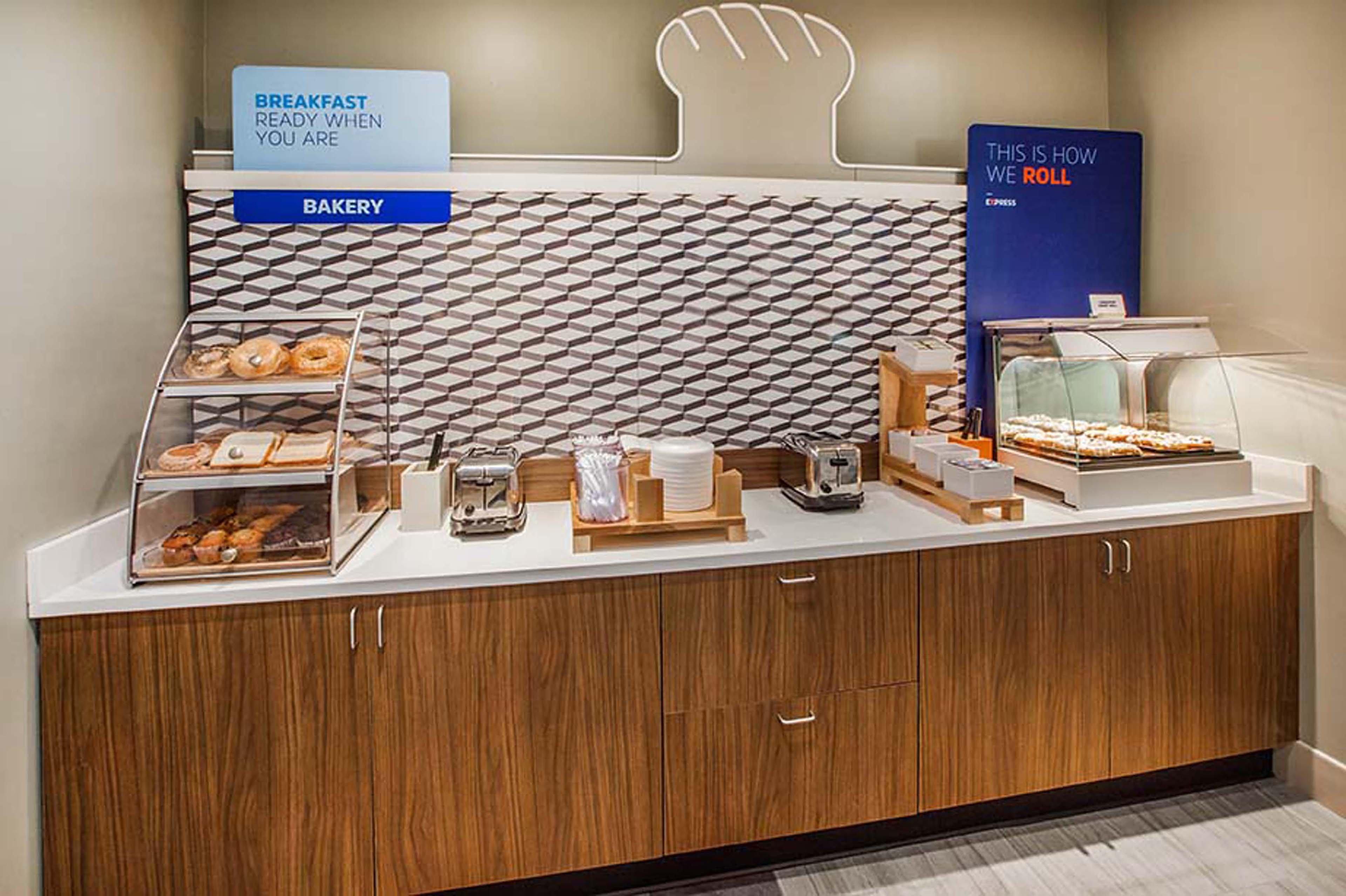 Holiday Inn Express Portland East - Columbia Gorge By Ihg Траутдейл Экстерьер фото