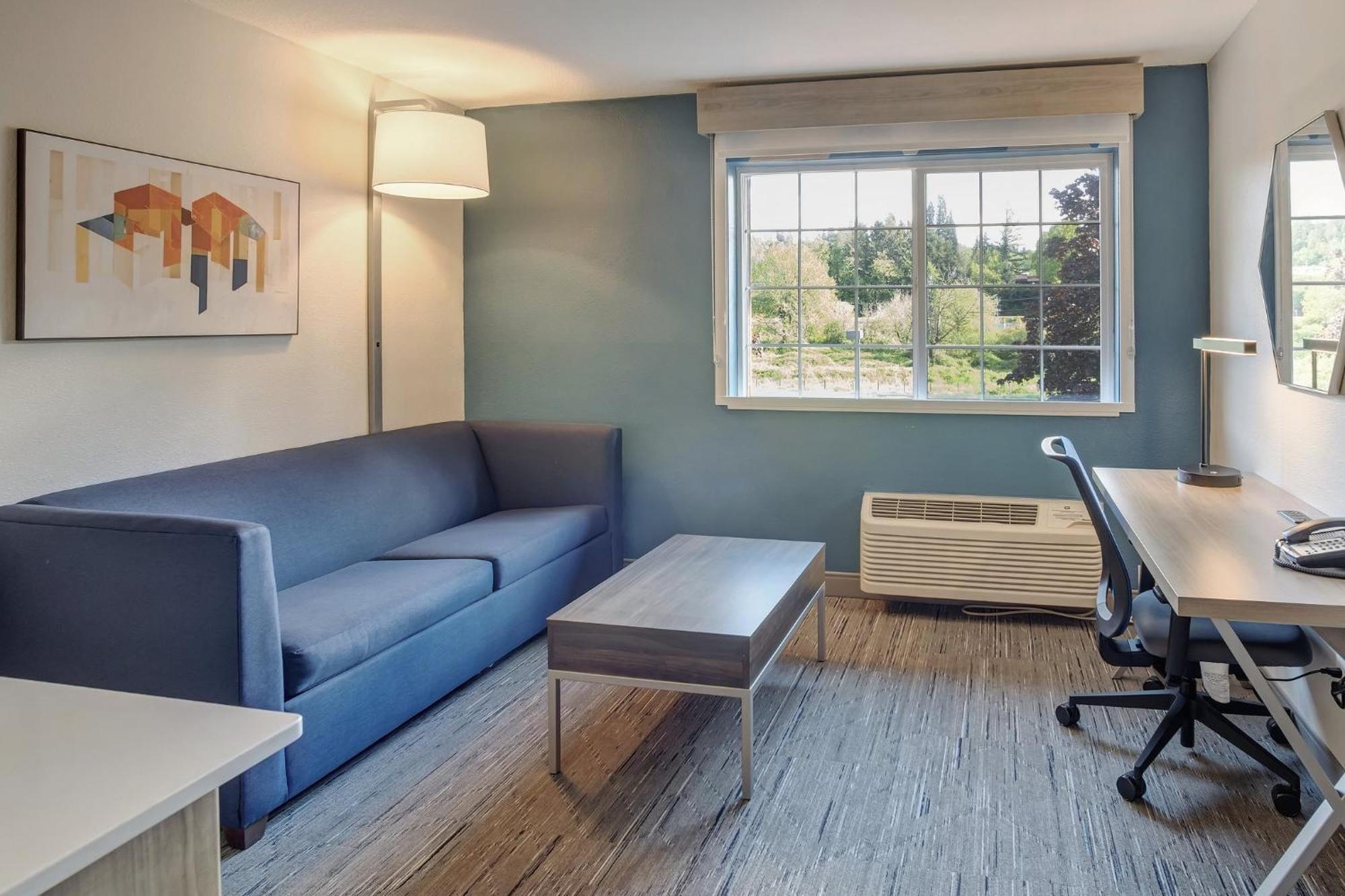 Holiday Inn Express Portland East - Columbia Gorge By Ihg Траутдейл Экстерьер фото