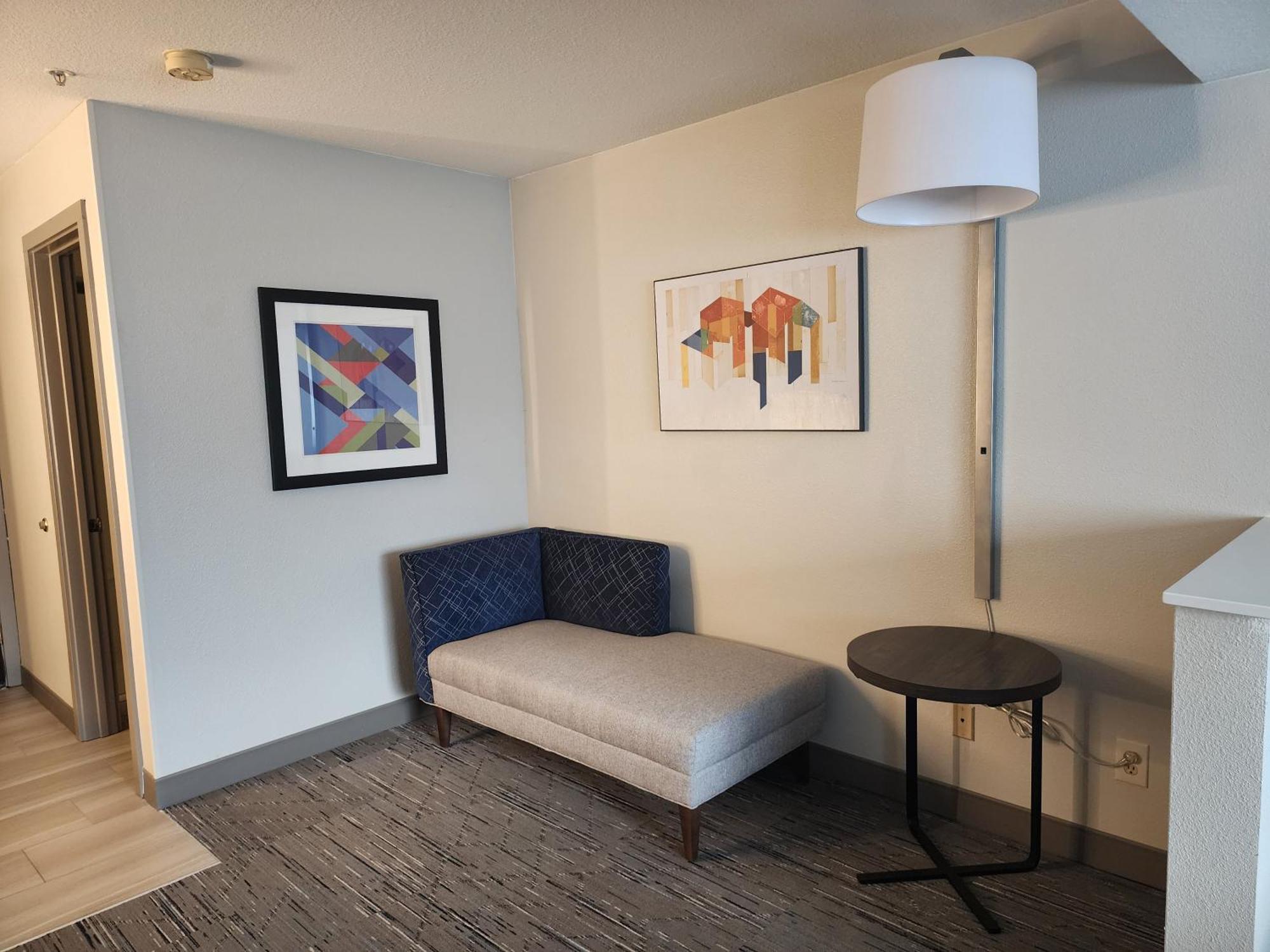 Holiday Inn Express Portland East - Columbia Gorge By Ihg Траутдейл Экстерьер фото
