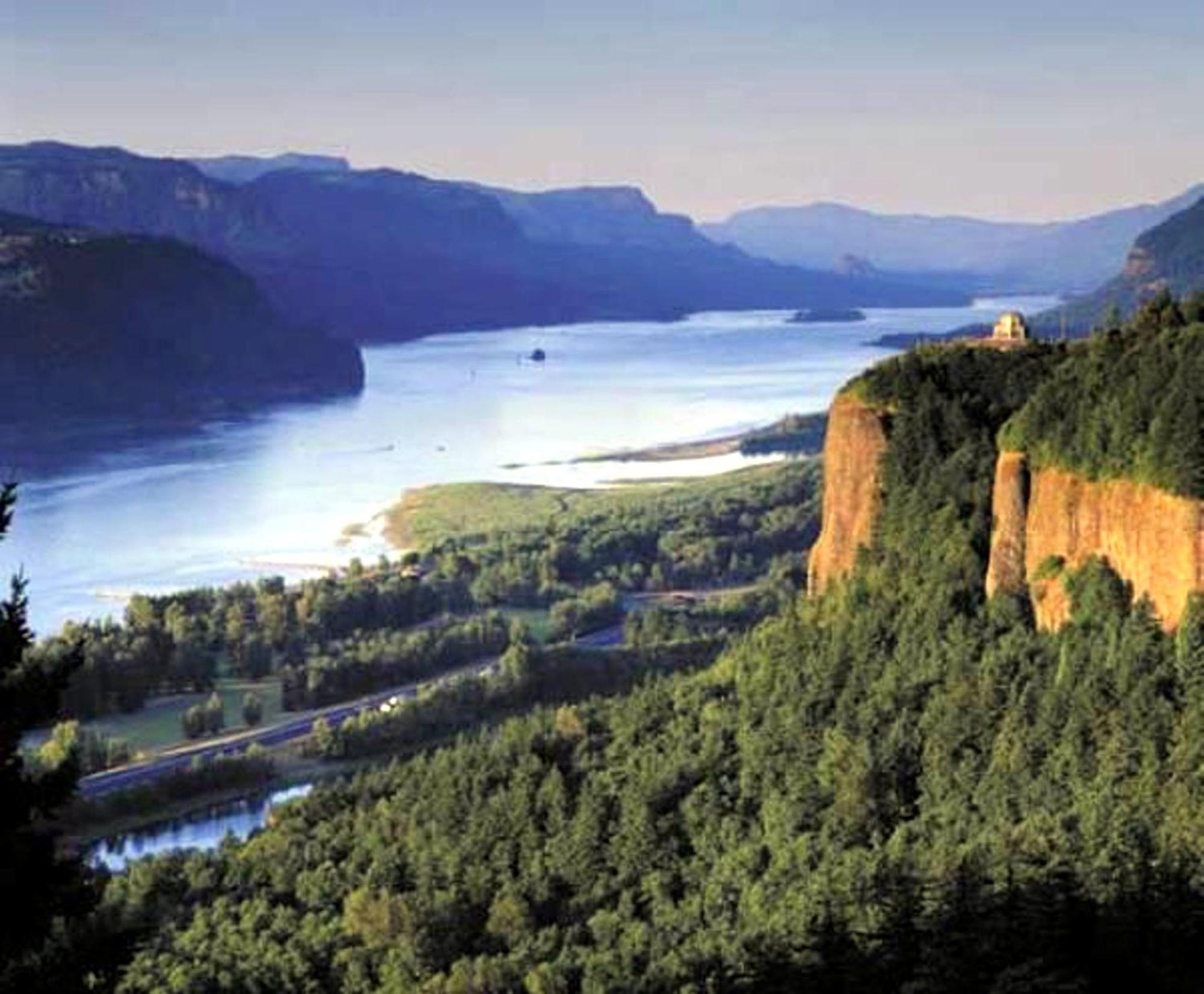 Holiday Inn Express Portland East - Columbia Gorge By Ihg Траутдейл Экстерьер фото