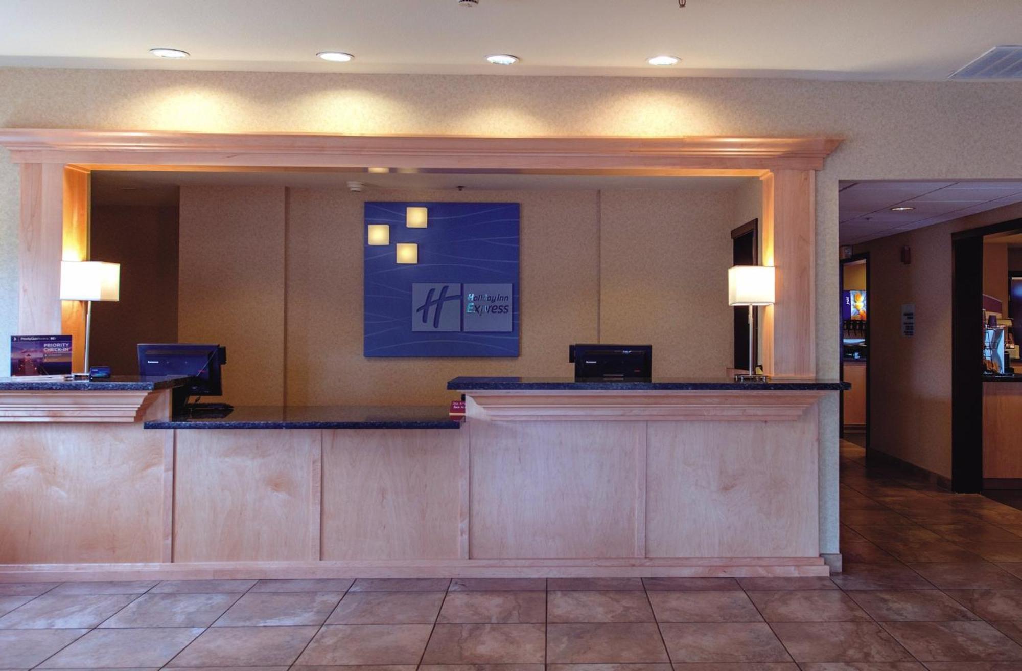 Holiday Inn Express Portland East - Columbia Gorge By Ihg Траутдейл Экстерьер фото