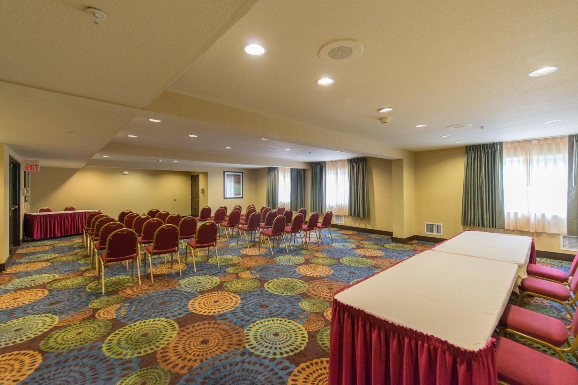 Holiday Inn Express Portland East - Columbia Gorge By Ihg Траутдейл Экстерьер фото